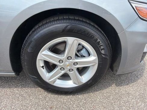 Used 2024 Chevrolet Malibu LT FWD image 30