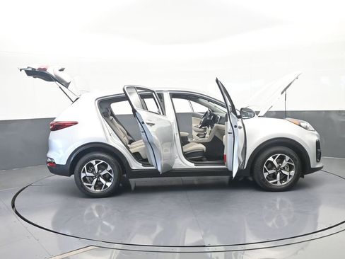 Used 2022 Kia Sportage LX image 36