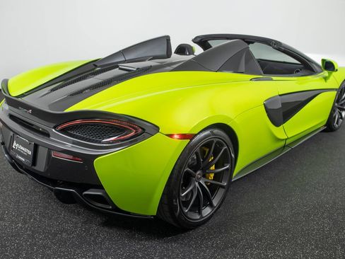 Used 2018 McLaren 570S Spider RWD image 22