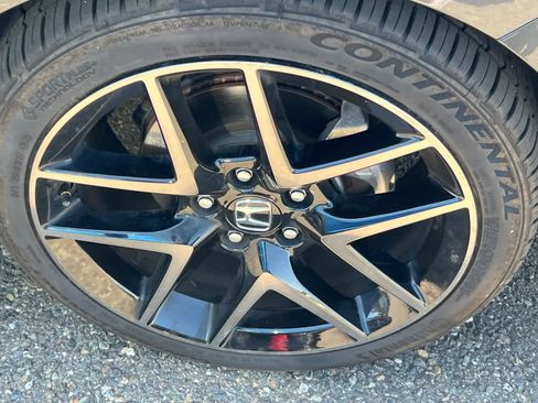 Used 2023 Honda Civic Sport Touring image 15