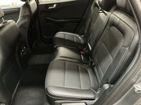 Used 2024 Ford Escape SE FWD image 12