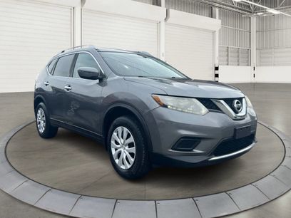Used 2016 Nissan Rogue S w/ Appearance Package