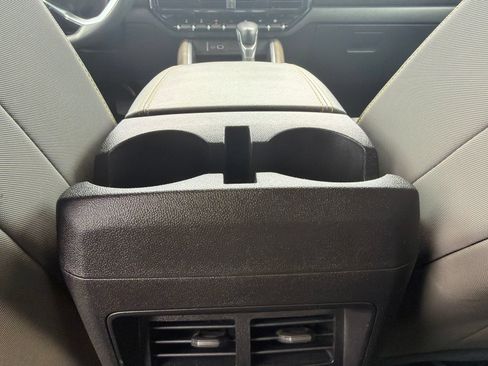 Used 2024 Chevrolet Colorado ZR2 w/ Safety Package AWD/4WD image 20