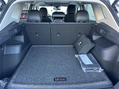 New 2026 Volkswagen Tiguan SE image 21