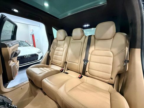 Used 2015 Porsche Cayenne Turbo w/ Premium Package AWD/4WD image 14