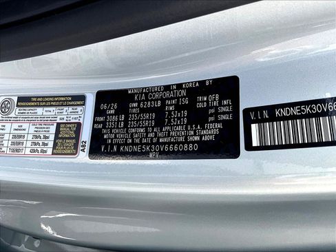 New 2027 Kia Carnival SX w/ Dark Edition Package FWD image 22