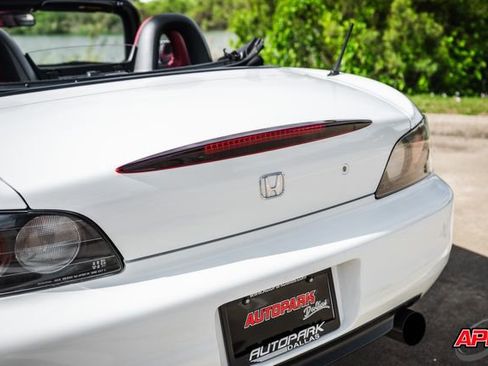 Used 2001 Honda S2000 image 33