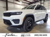 New 2025 Jeep Grand Cherokee Altitude image 2