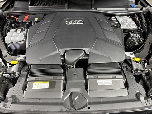 Used 2023 Audi Q7 3.0T Prestige w/ Prestige Package image 27
