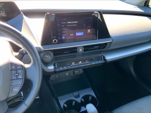 Used 2023 Toyota Prius LE image 6