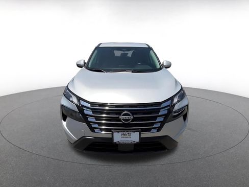 Used 2025 Nissan Rogue SV FWD image 4