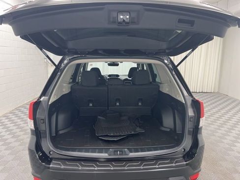 Used 2020 Subaru Forester Premium image 8