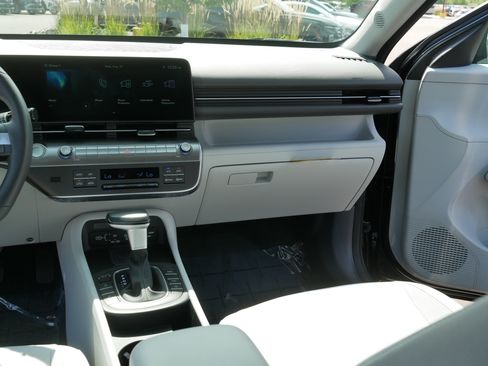Certified 2026 Hyundai Kona SEL Sport AWD/4WD image 22