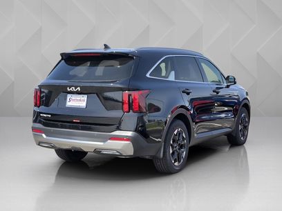 New 2025 Kia Sorento S w/ Panoramic Sunroof Package