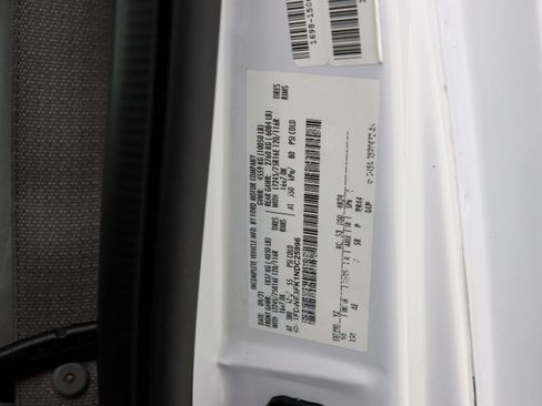 Used 2022 Ford E-350 and Econoline 350 Super Duty w/ Power Windows & Locks Group image 29