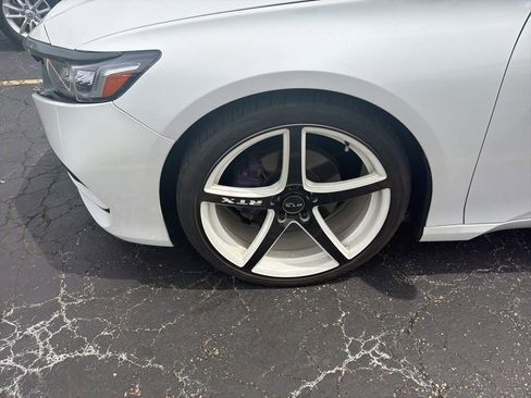Used 2019 Honda Accord Sport image 2
