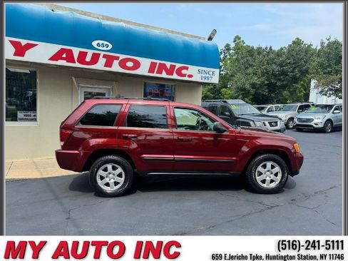 Used 2009 Jeep Grand Cherokee Laredo AWD/4WD image 3