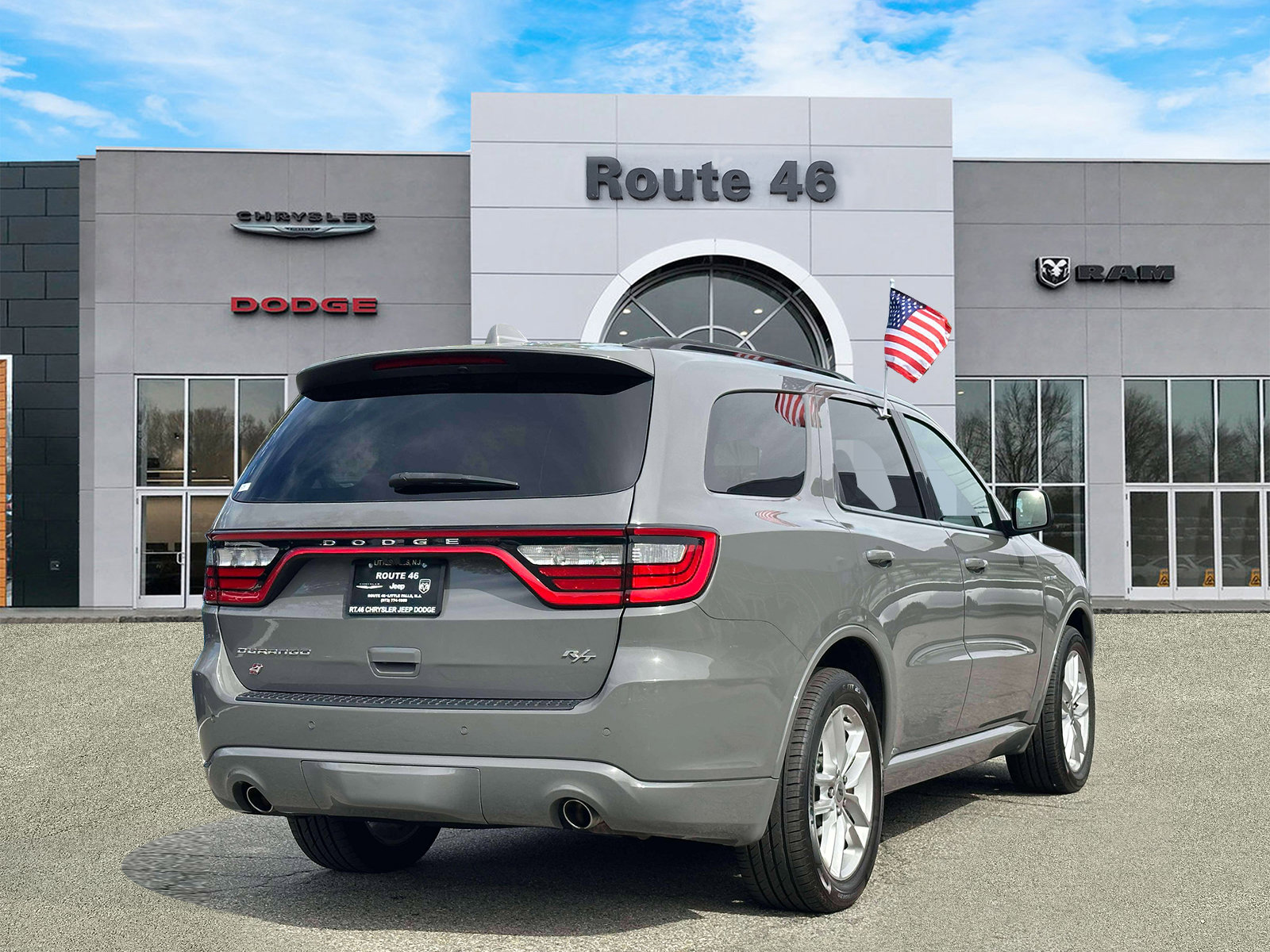 Used 2023 Dodge Durango R/T AWD/4WD image 5