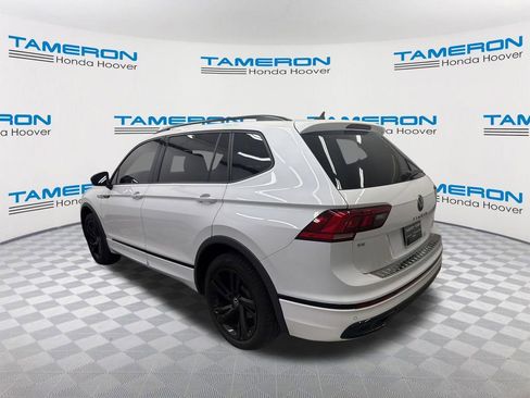 Used 2023 Volkswagen Tiguan SE R-Line image 3