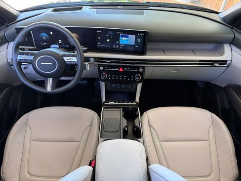 Used 2025 Hyundai Tucson Limited FWD image 22