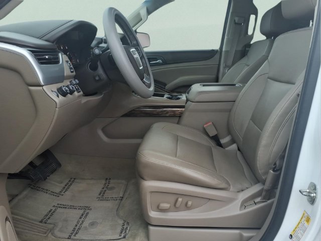 Used 2016 GMC Yukon SLT w/ Open Road Package AWD/4WD image 18