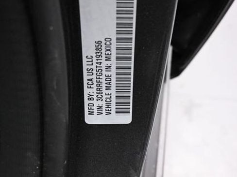 New 2026 RAM 1500 4x4 Crew Cab image 9