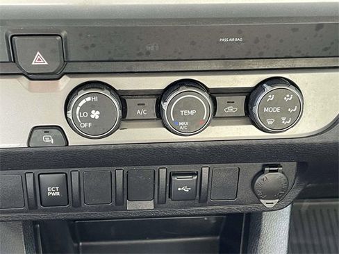 Used 2020 Toyota Tacoma SR5 image 27