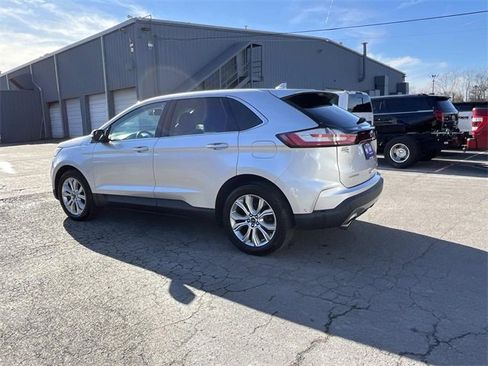 Used 2019 Ford Edge Titanium w/ Equipment Group 301A image 6