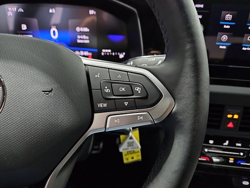 Certified 2025 Volkswagen Jetta Sport FWD image 21