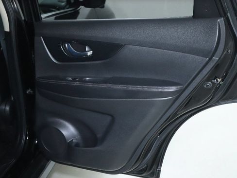 Used 2018 Nissan Rogue SL AWD/4WD image 31