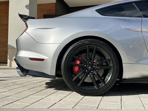 Used 2020 Ford Mustang Shelby GT500 w/ Technology Package image 18