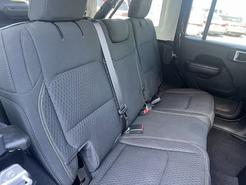 Used 2021 Jeep Wrangler Unlimited Sport image 41