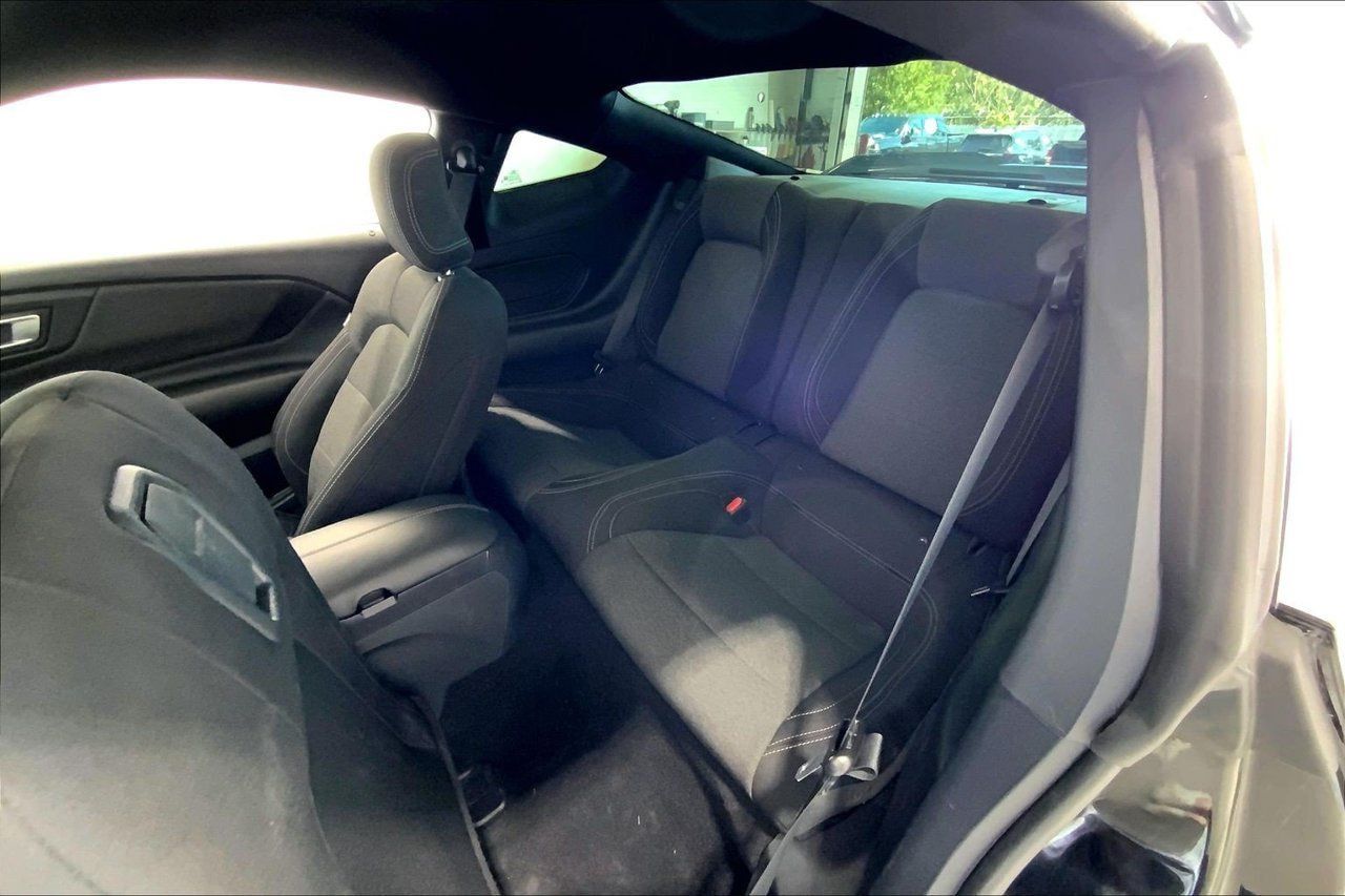 Used 2024 Ford Mustang GT RWD image 18