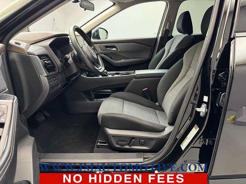 Used 2021 Nissan Rogue SV AWD/4WD image 12