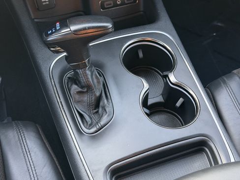 Used 2020 Dodge Durango R/T w/ Blacktop Package RWD image 25