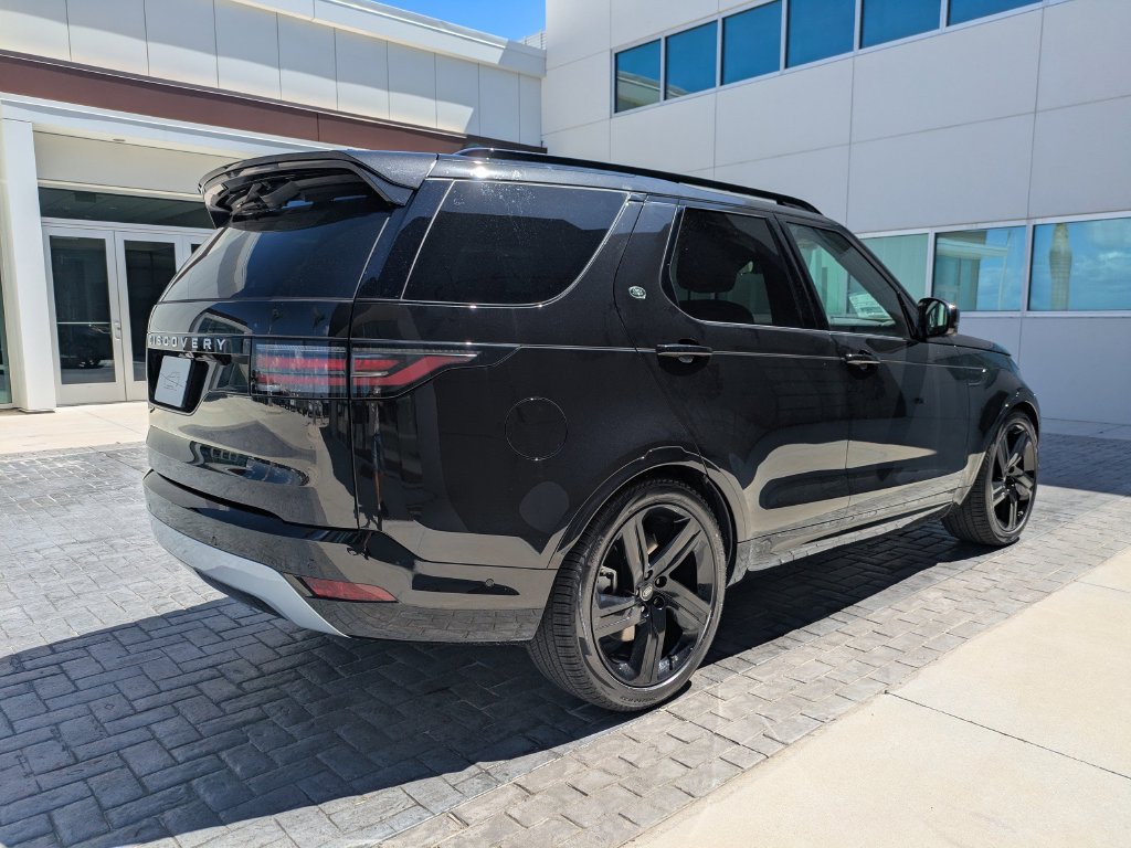 New 2026 Land Rover Discovery Limited Edition AWD/4WD image 5