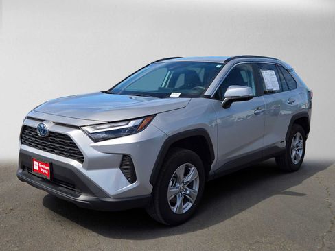 Used 2024 Toyota RAV4 XLE w/ Weather Package AWD/4WD image 8