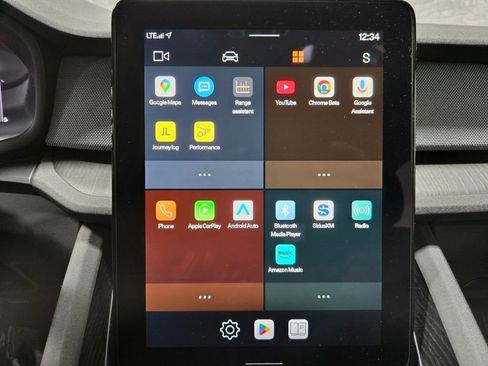 Used 2022 Polestar Polestar 2 w/ Performance Package image 24