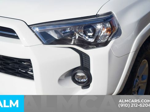 Used 2022 Toyota 4Runner SR5 image 12