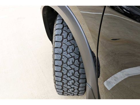 Used 2025 Nissan Pathfinder Rock Creek image 29