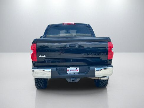 Used 2017 Toyota Tundra SR5 w/ SR5 Upgrade Package AWD/4WD image 6