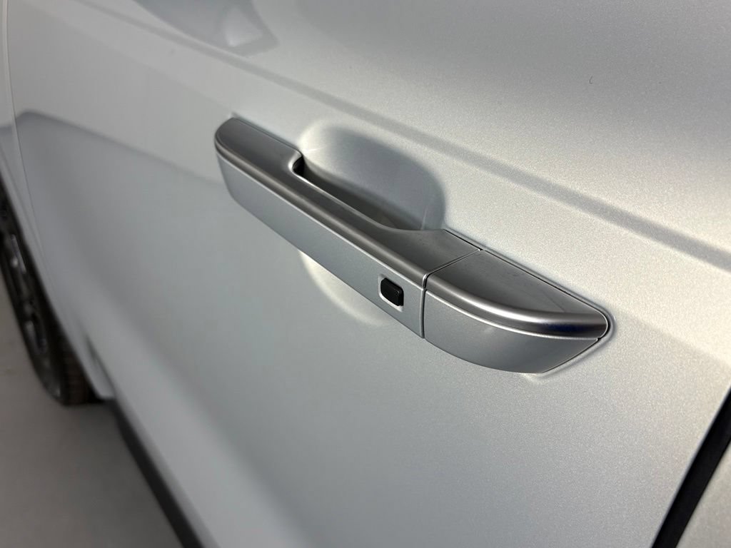 New 2026 Kia Carnival EX FWD image 12