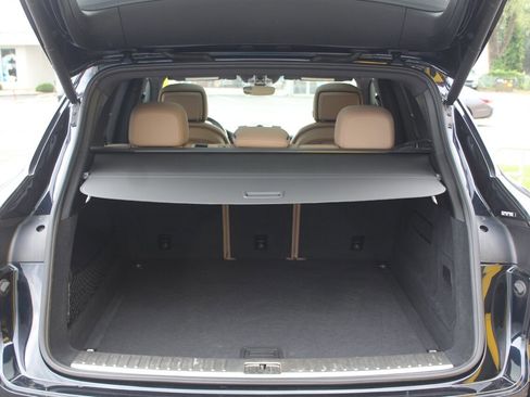 Used 2019 Porsche Cayenne image 21