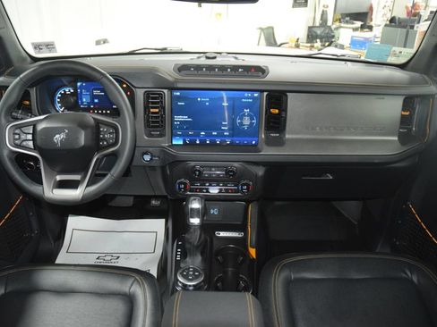 Used 2024 Ford Bronco Badlands AWD/4WD image 26