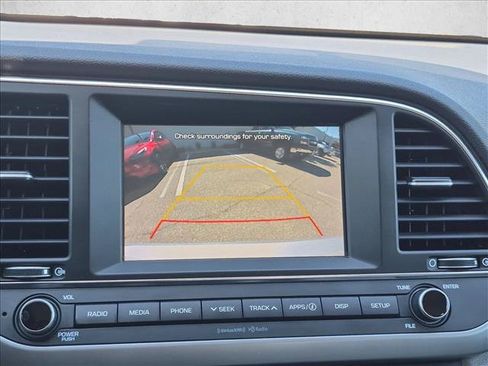 Used 2018 Hyundai Elantra SEL FWD image 13