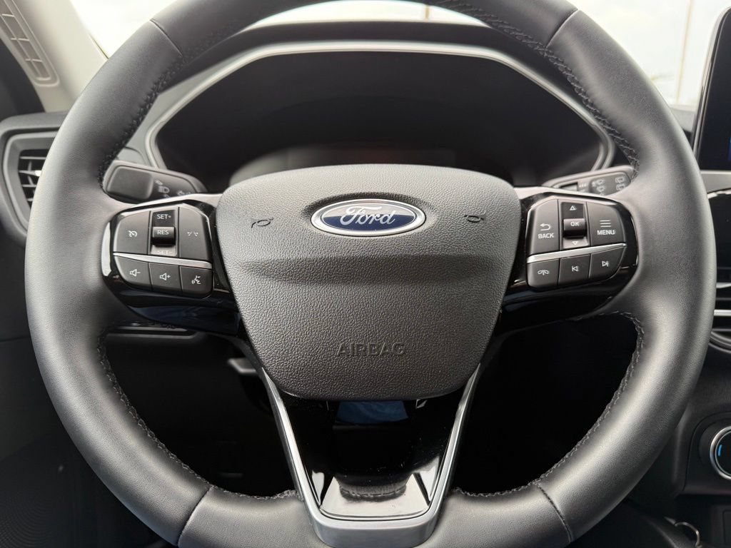 Used 2024 Ford Escape Active AWD/4WD image 30