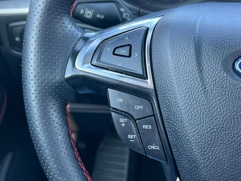 Used 2024 Ford Edge ST-Line image 35