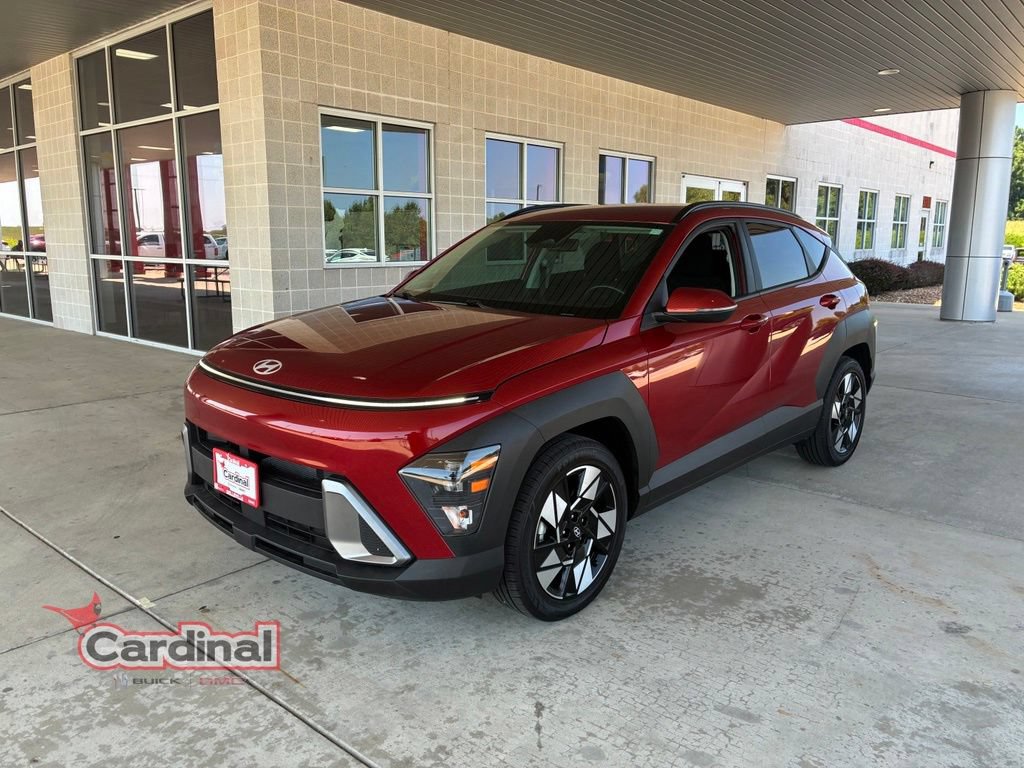 Used 2025 Hyundai Kona SEL FWD image 2