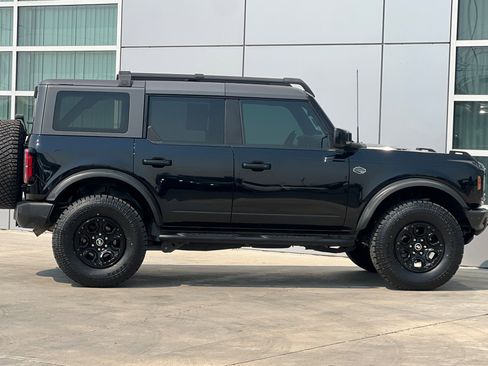 Used 2021 Ford Bronco Wildtrak image 3