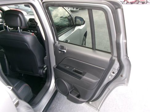 Used 2016 Jeep Compass 75th Anniversary w/ Power Value Group image 13